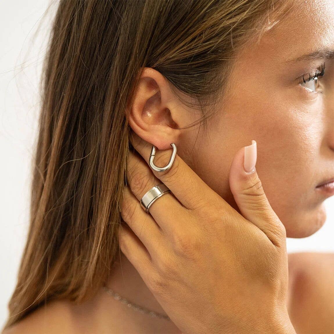 18K Gold PVD Stainless Steel Oval Huggie Earrings: Stainless / 15mm