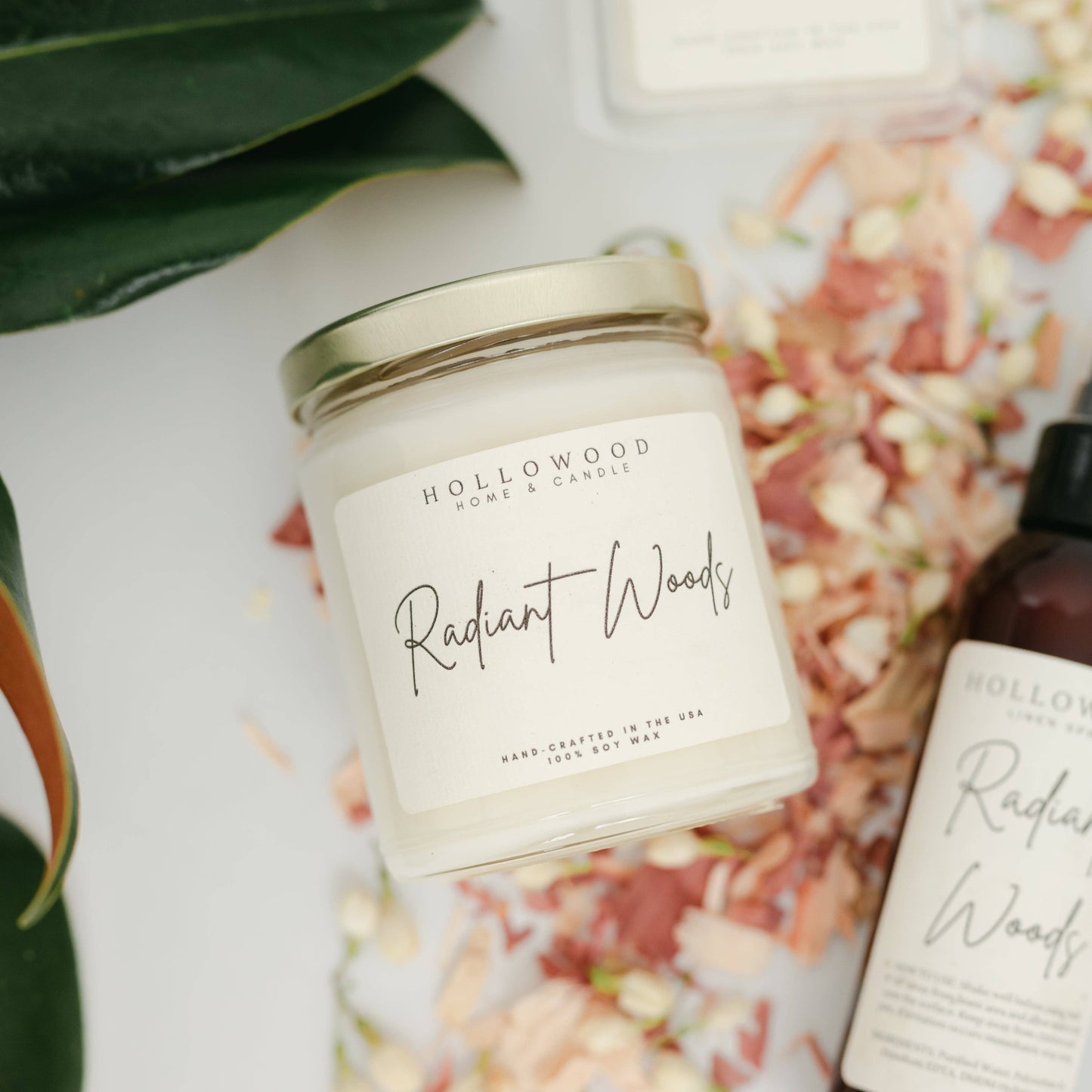 RADIANT WOODS |8 OZ CANDLE